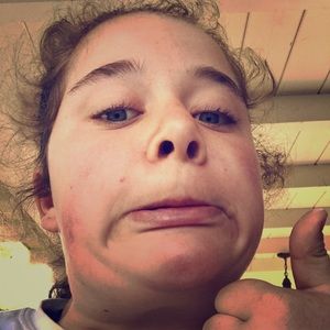 Meet your Posher, Abby